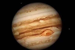 木星大红斑是怎么形成的(木星大红斑为何是红色?这种红从何而来?)
