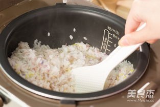 电饭锅菜谱(三伏天太热不想炒菜,6道电饭锅懒人菜)