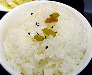 米饭夹生怎么办(米饭煮夹生,使用这个方法煮熟)