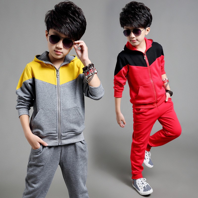 韩版男童卫衣套装，搭配更时尚，品牌保证质量！